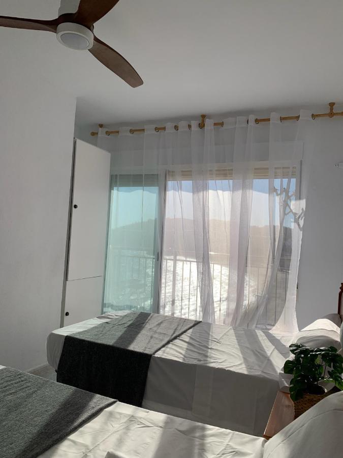 Apartamento En Primerisima Linea De Playa Con Espectaculares Vistas Netflix, Prime Y Disney オロペサ・デル・マール エクステリア 写真